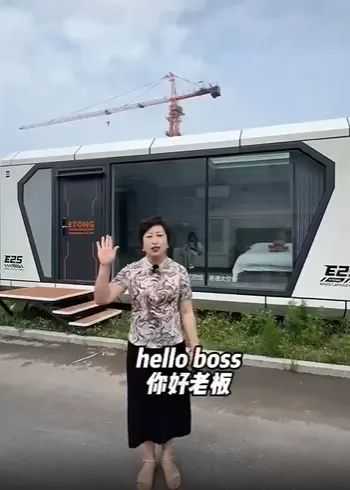 东北大姐硬控老外,靠塑料英语成TikTok带货顶流