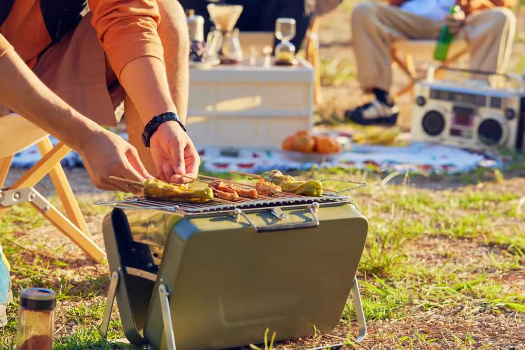 靠一把刷子,TikTok卖家狂揽千万元